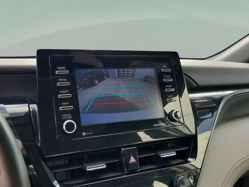 Used 2023 Toyota Camry SE FWD image 15