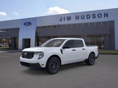New 2025 Ford Maverick XLT w/ Equipment Group 301A