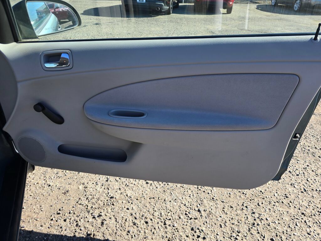 Used 2009 Chevrolet Cobalt LS FWD image 14