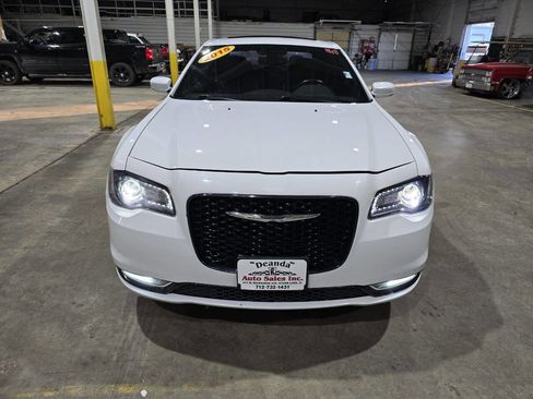 Used 2015 Chrysler 300 S w/ 300S Premium Group image 20