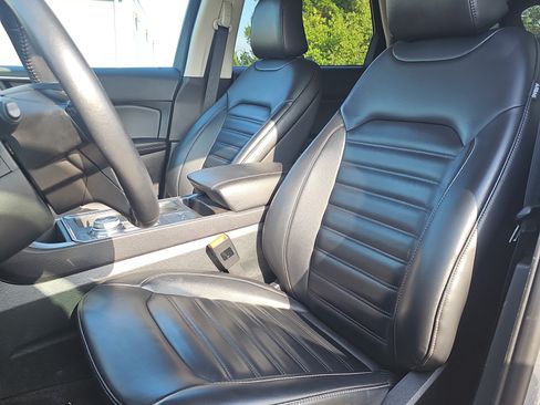 Used 2024 Ford Edge SEL AWD/4WD image 20