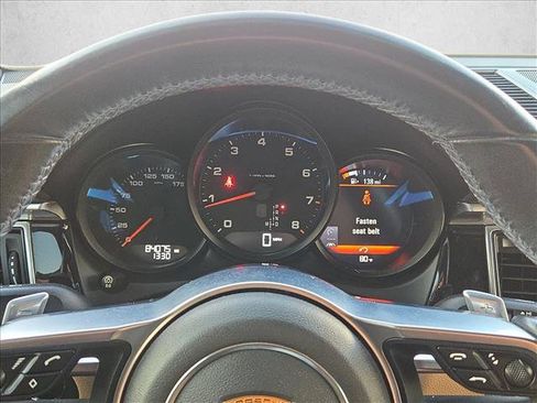 Used 2018 Porsche Macan AWD/4WD image 11