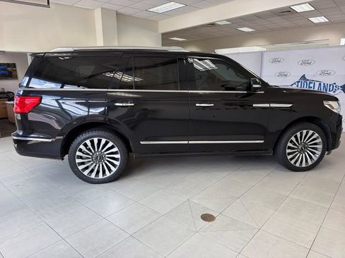Used 2019 Lincoln Navigator Reserve AWD/4WD image 8