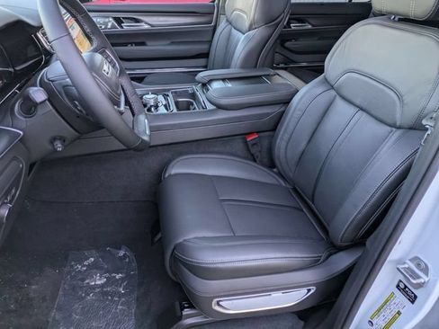 New 2026 Jeep Grand Wagoneer Summit w/ Premium Group III AWD/4WD image 14