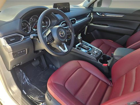 New 2025 MAZDA CX-5 Carbon Edition image 23