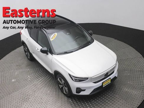 Used 2023 Volvo XC40 Recharge Plus AWD/4WD image 3