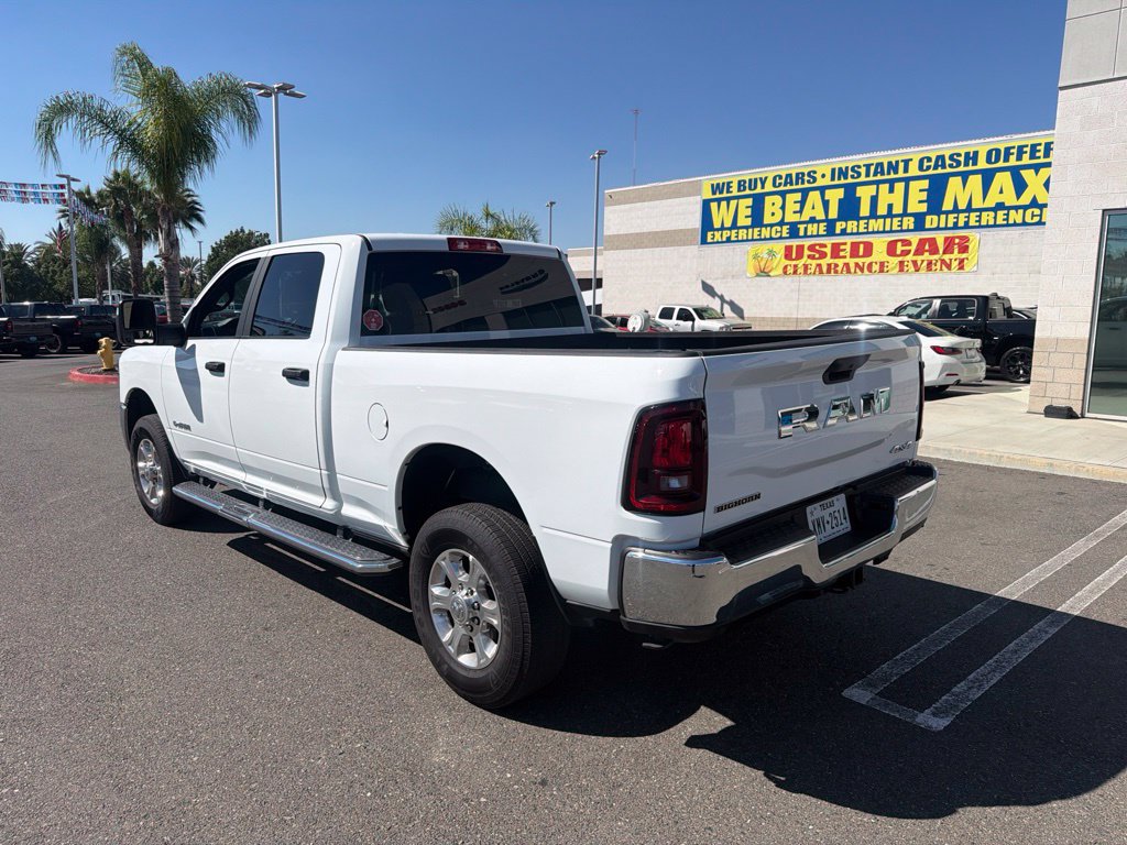 Used 2026 RAM 2500 Big Horn AWD/4WD image 3
