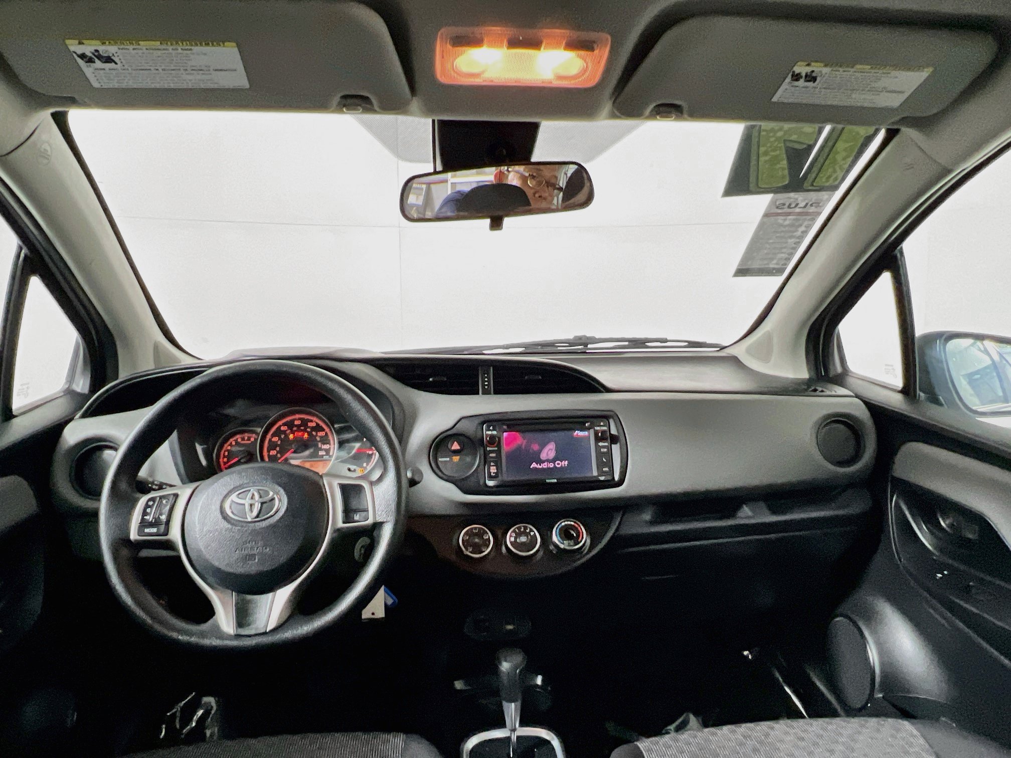 Used 2017 Toyota Yaris L FWD image 28