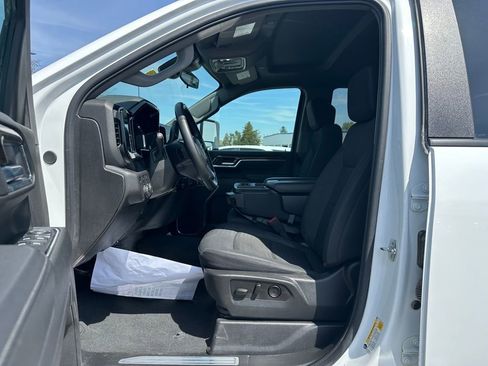Used 2025 Chevrolet Silverado 2500 LT w/ Convenience Package AWD/4WD image 22