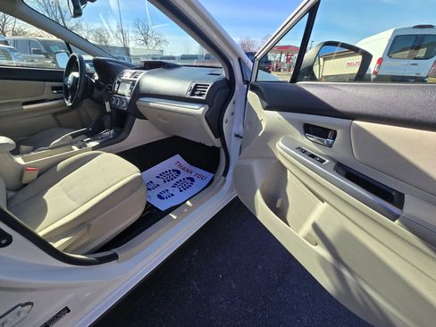 Used 2015 Subaru Crosstrek 2.0i Premium w/ Moonroof Package AWD/4WD image 19