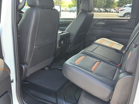 Used 2025 GMC Sierra 2500 AT4 AWD/4WD image 19
