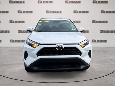 Used 2025 Toyota RAV4 XLE AWD/4WD image 8