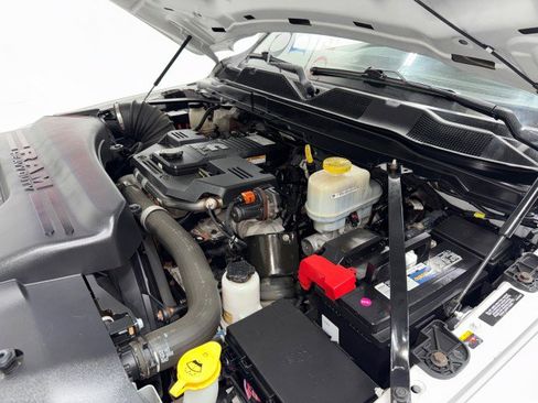 Used 2022 RAM 5500 Tradesman image 40