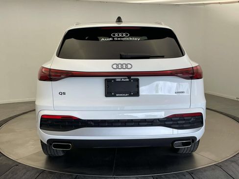 Certified 2025 Audi Q5 Premium w/ Convenience Package AWD/4WD image 6
