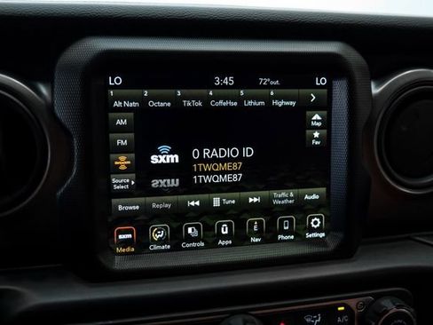 Used 2023 Jeep Gladiator Sport AWD/4WD image 57