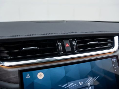 Used 2022 Jaguar F-PACE S image 28