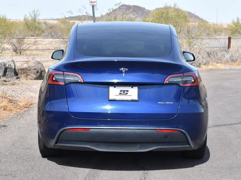 Used 2023 Tesla Model Y Long Range AWD/4WD image 5