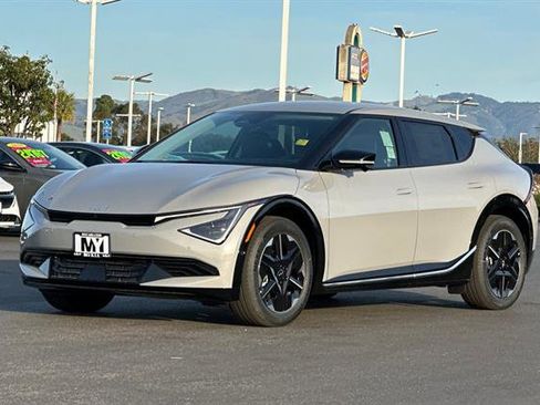New 2025 Kia EV6 Wind image 8
