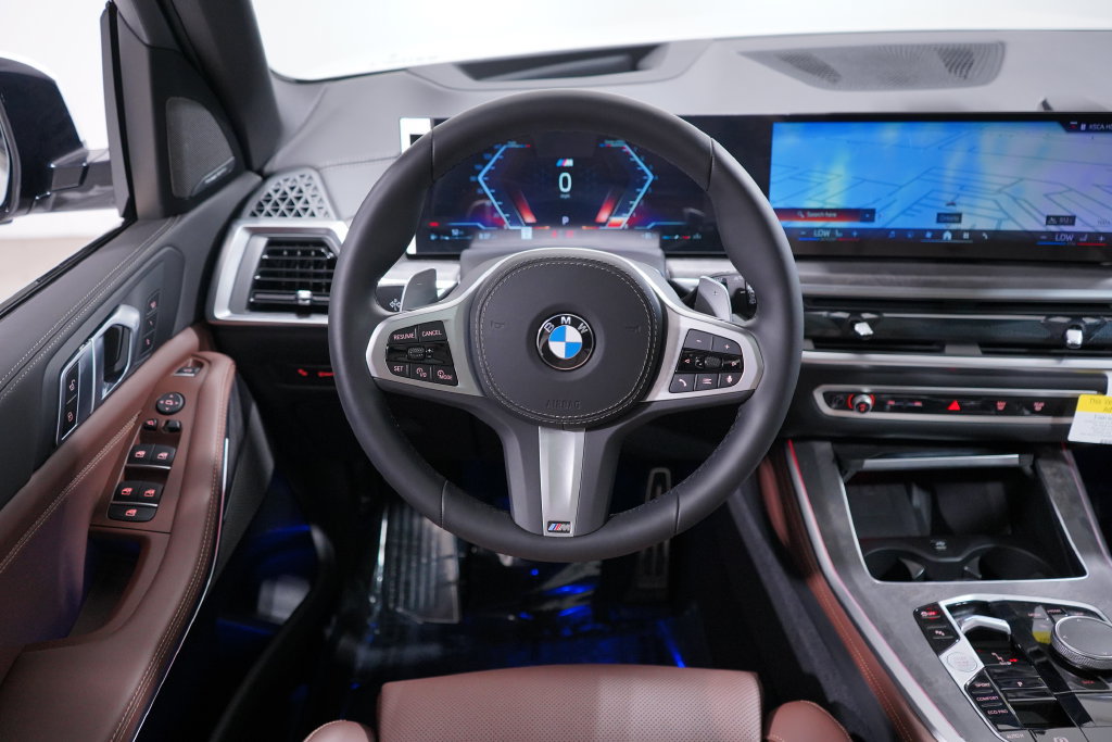 Used 2026 BMW X5 sDrive40i w/ M Sport Package RWD image 11