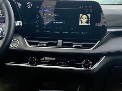 Used 2025 Chevrolet Equinox LT image 17