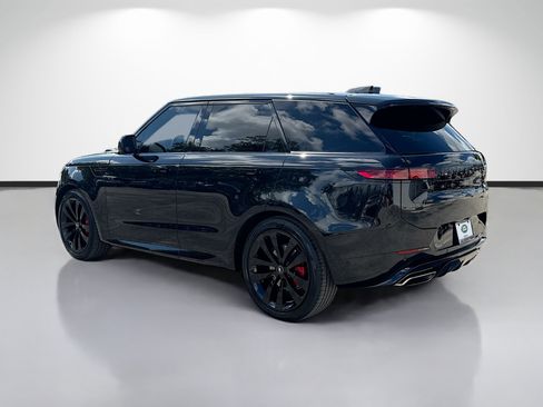 Used 2024 Land Rover Range Rover Sport Dynamic SE AWD/4WD image 3