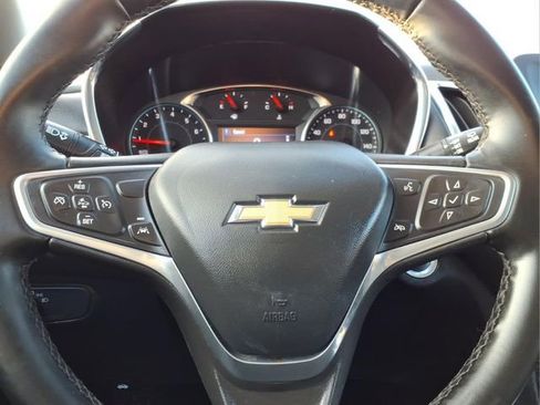 Used 2023 Chevrolet Equinox LT image 23