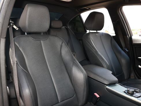 Used 2017 BMW 340i Sedan RWD image 20