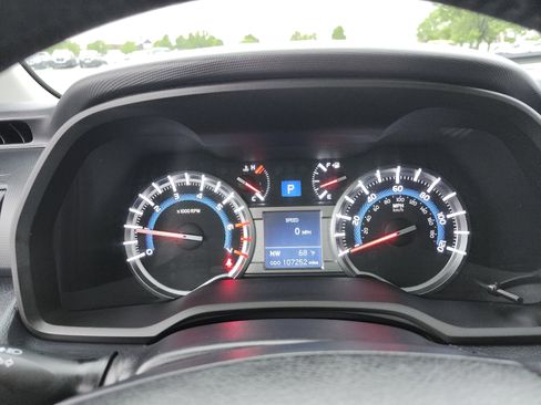 Used 2018 Toyota 4Runner SR5 Premium AWD/4WD image 22