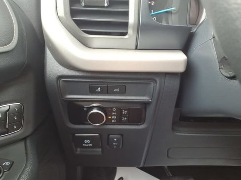 Certified 2024 Ford Expedition XLT AWD/4WD image 15
