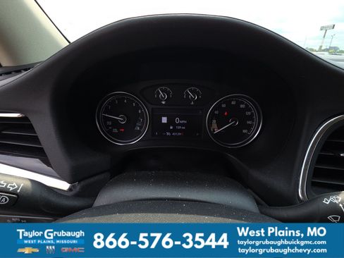 Used 2021 Buick Enclave Premium w/ Sun and Sites Package FWD image 9