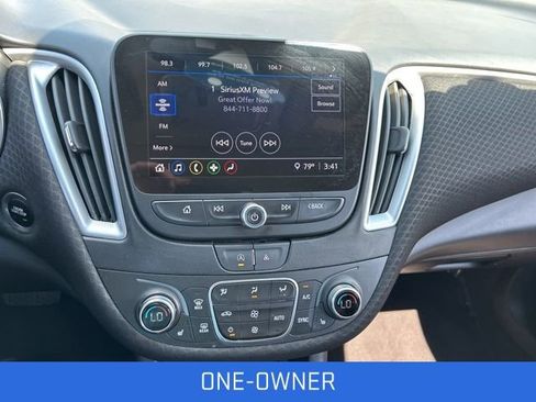 Used 2023 Chevrolet Malibu LT FWD image 3