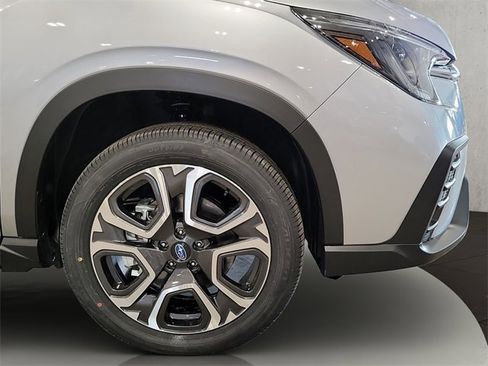 New 2026 Subaru Ascent Limited image 11