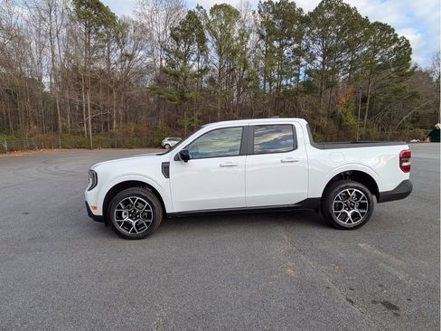 New 2026 Ford Maverick Lariat w/ 4K Tow Package image 10