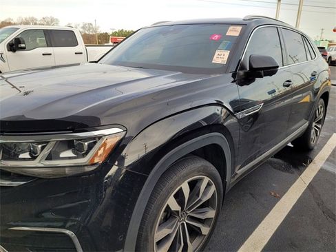 Used 2021 Volkswagen Atlas Cross Sport SEL Premium image 8