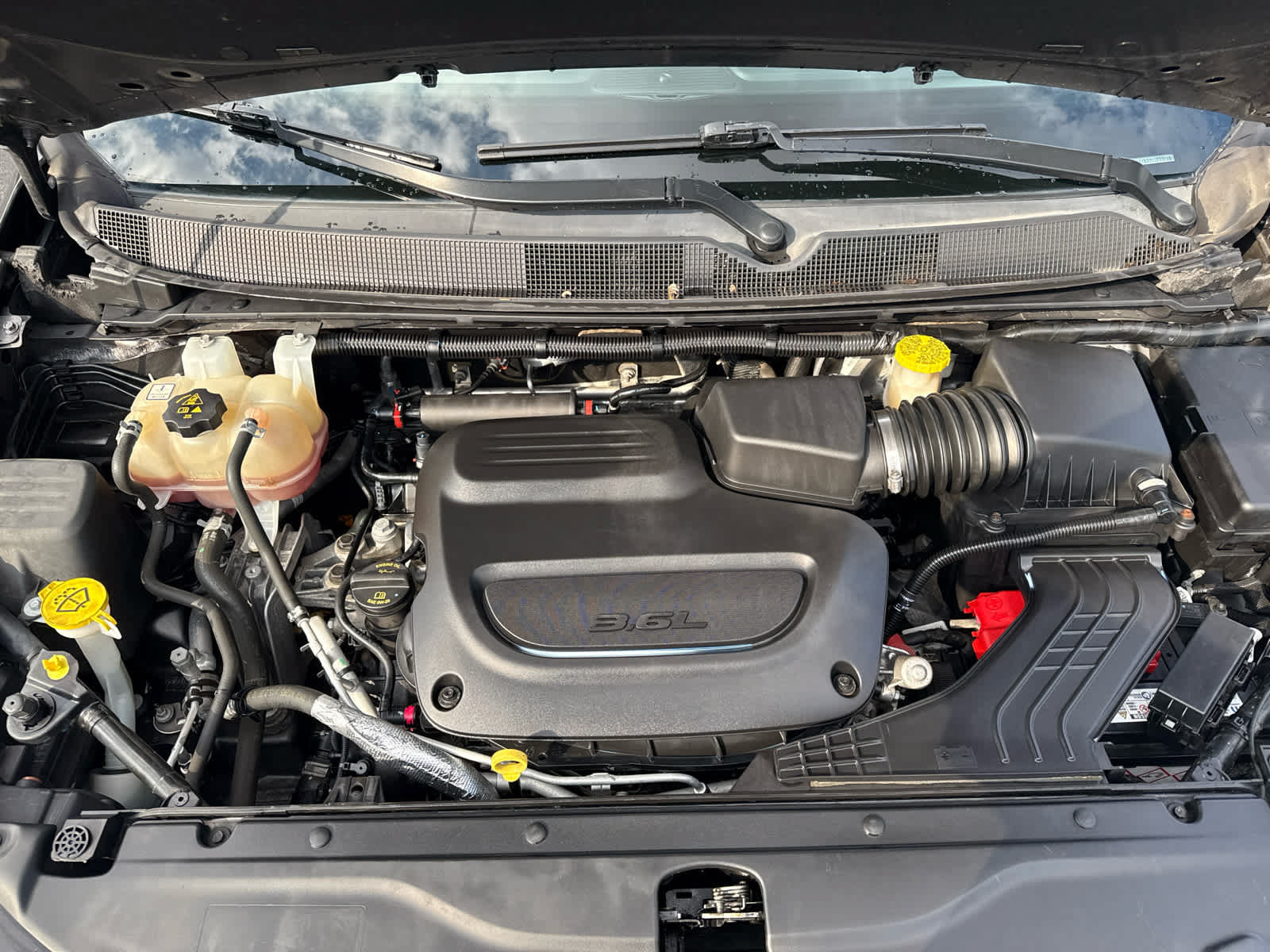 Used 2020 Chrysler Pacifica Touring-L FWD image 19