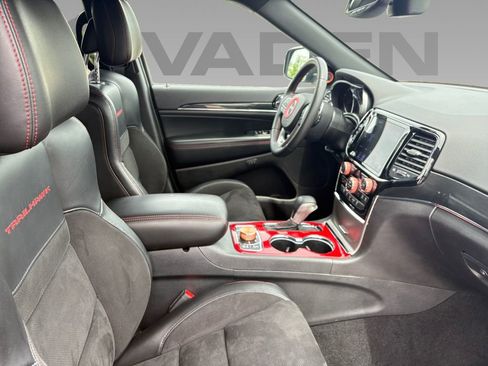 Used 2019 Jeep Grand Cherokee Trailhawk AWD/4WD image 9