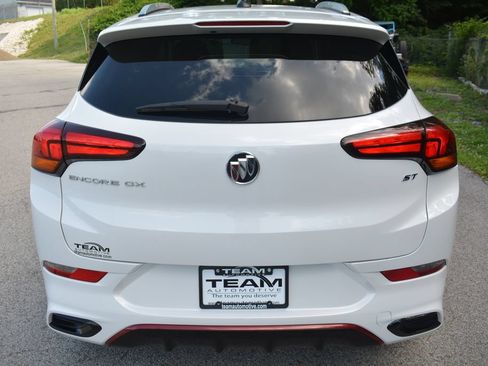 Used 2022 Buick Encore GX Preferred w/ Sport Touring Package FWD image 6