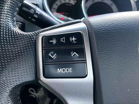 Used 2013 Toyota Tacoma 4x4 Access Cab V6 w/ SR5 Pkg image 10