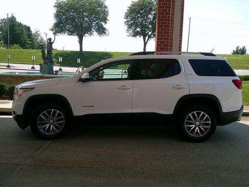 Used 2019 GMC Acadia SLE AWD/4WD image 7