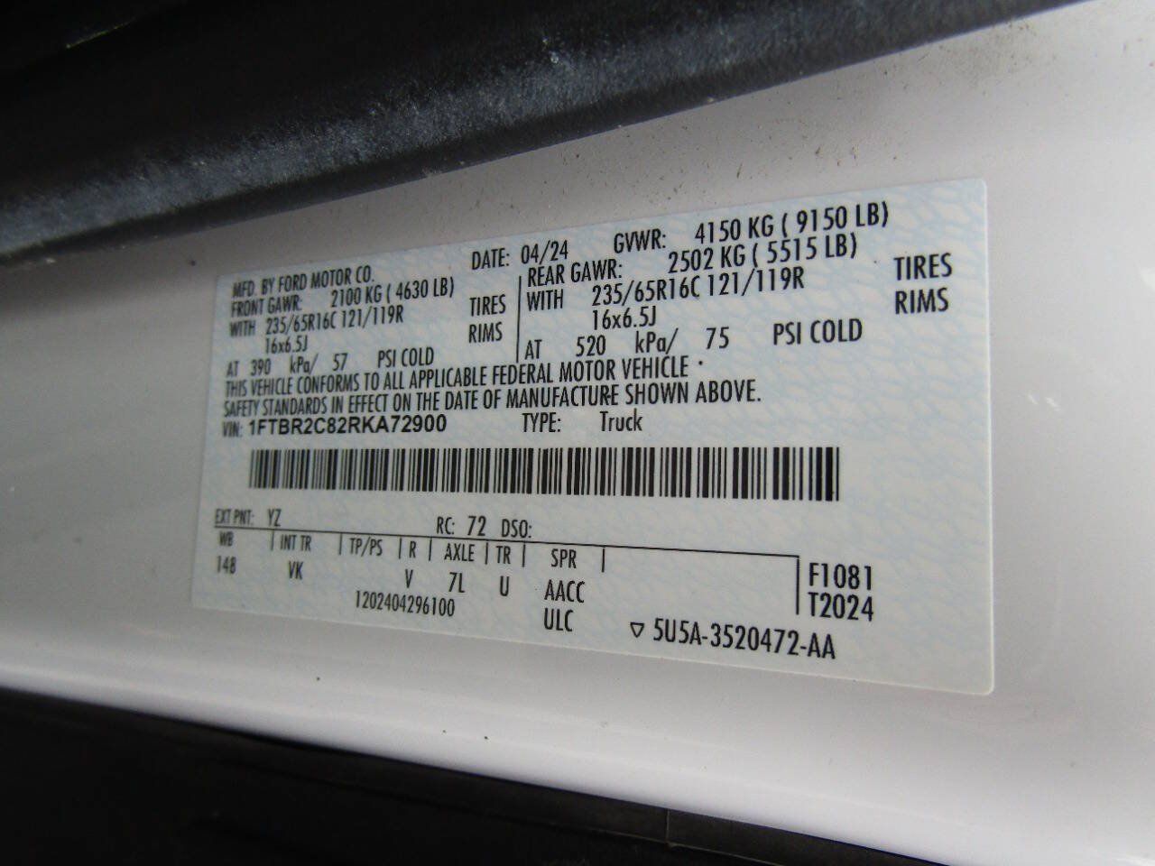 Used 2024 Ford Transit 250 148 Medium Roof Extended AWD image 17