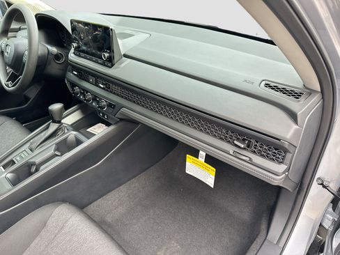 New 2025 Honda Accord SE image 23