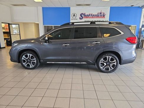 Used 2023 Subaru Ascent Touring AWD/4WD image 5