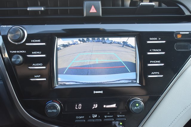 Used 2020 Toyota Camry SE FWD image 24