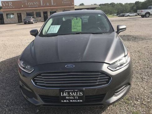 Used 2014 Ford Fusion S FWD image 3