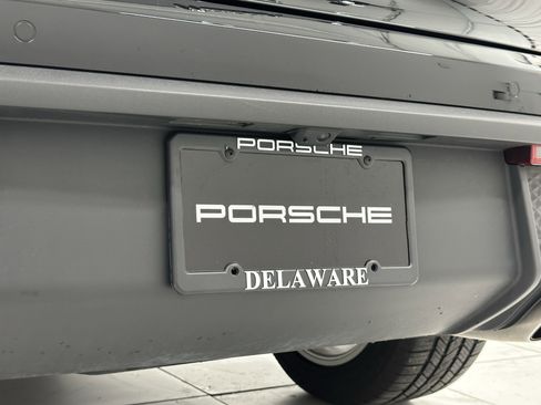 Certified 2024 Porsche Macan image 59