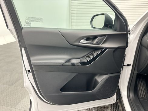 New 2026 Chevrolet Equinox LT AWD/4WD image 13