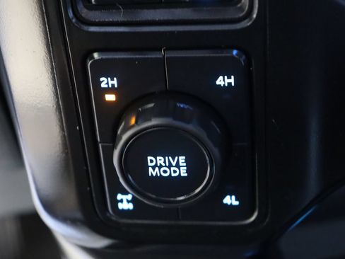 Used 2024 Ford F250 XLT w/ Black Appearance Package AWD/4WD image 62