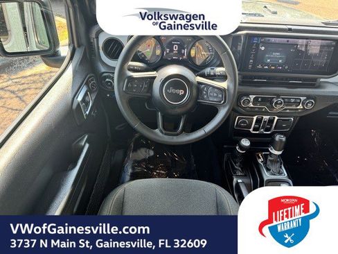 Used 2024 Jeep Wrangler Sport S image 15