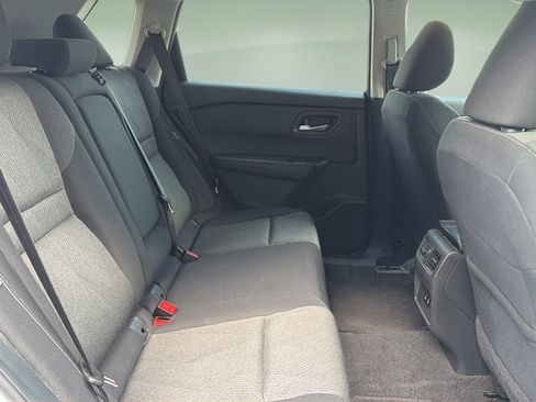 Certified 2024 Nissan Rogue SV FWD image 13