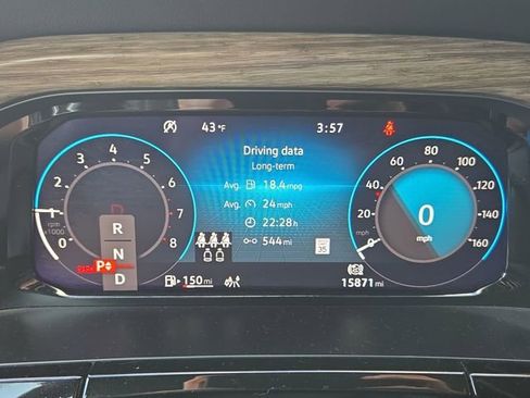 Certified 2024 Volkswagen Atlas SEL Premium R-Line image 9